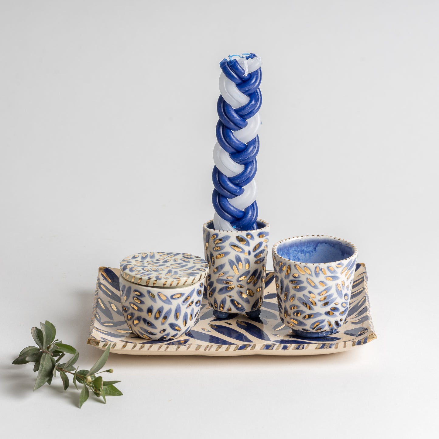 blue and white breeze havdallah set